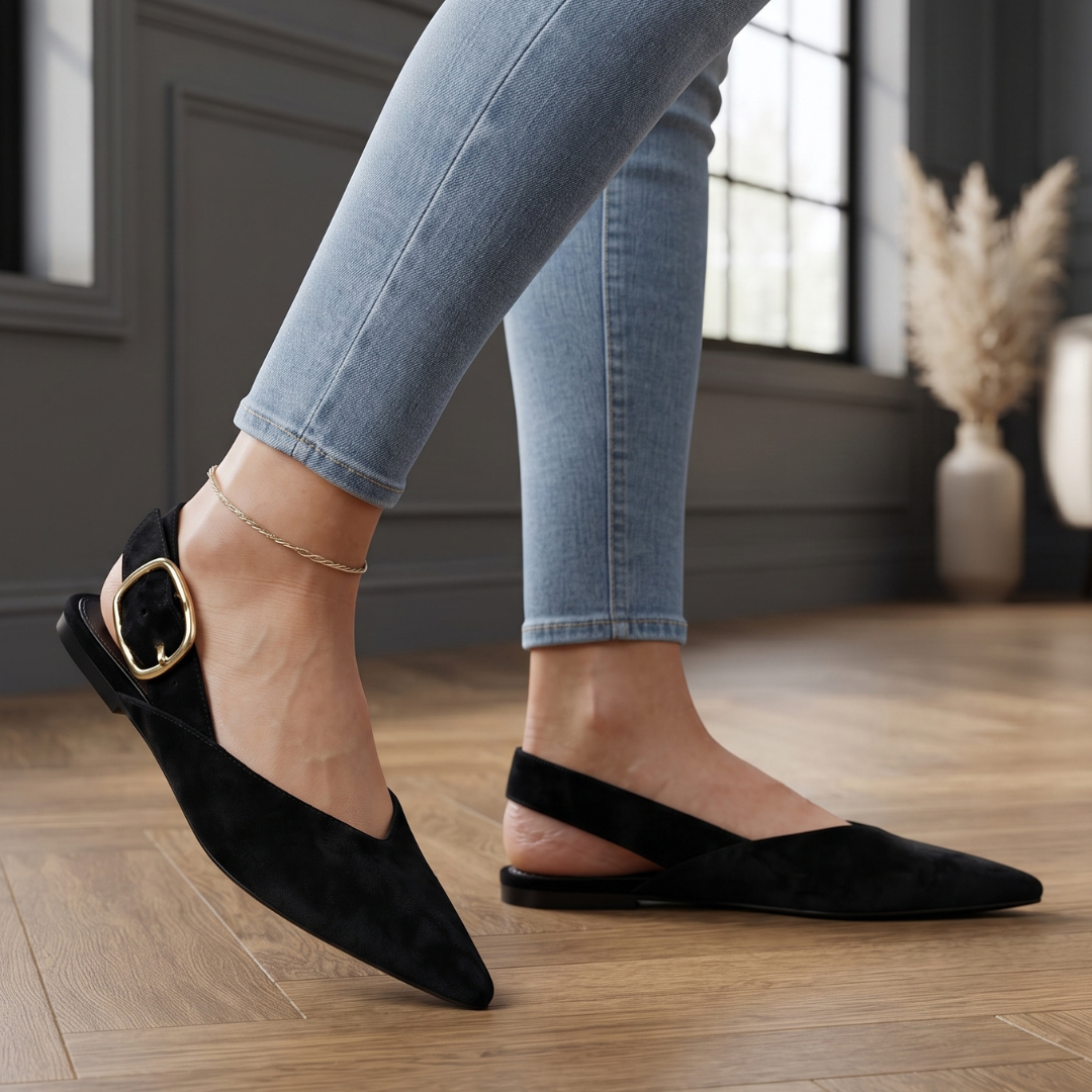 The Bellamy Buckle Flat