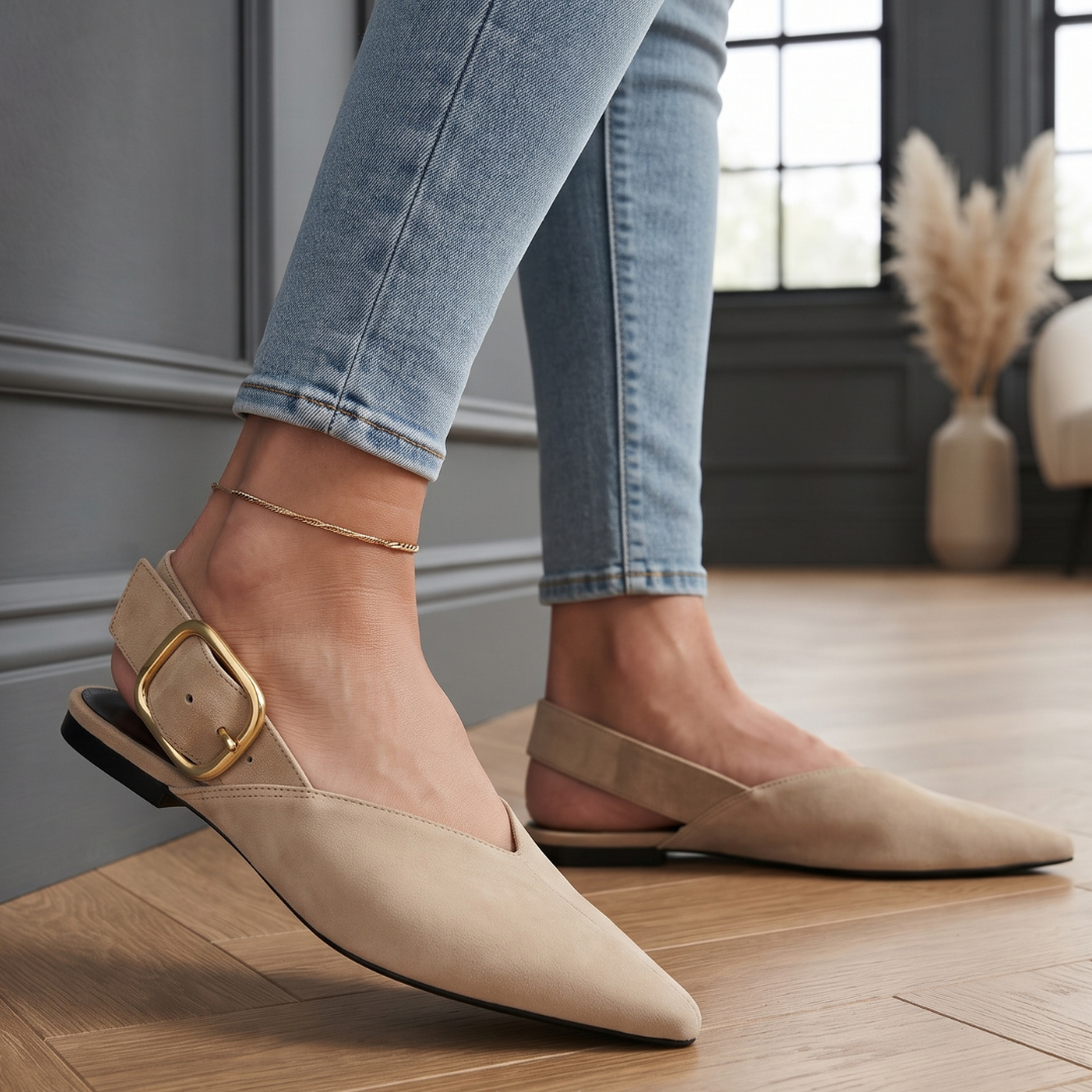 The Bellamy Buckle Flat