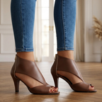 The Evelyn Cutout Heel