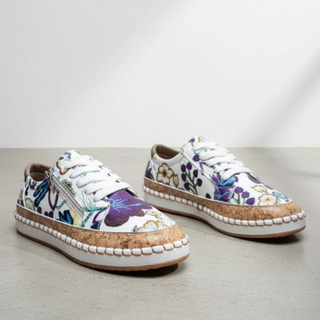 Chloe Easy Zip Sneakers