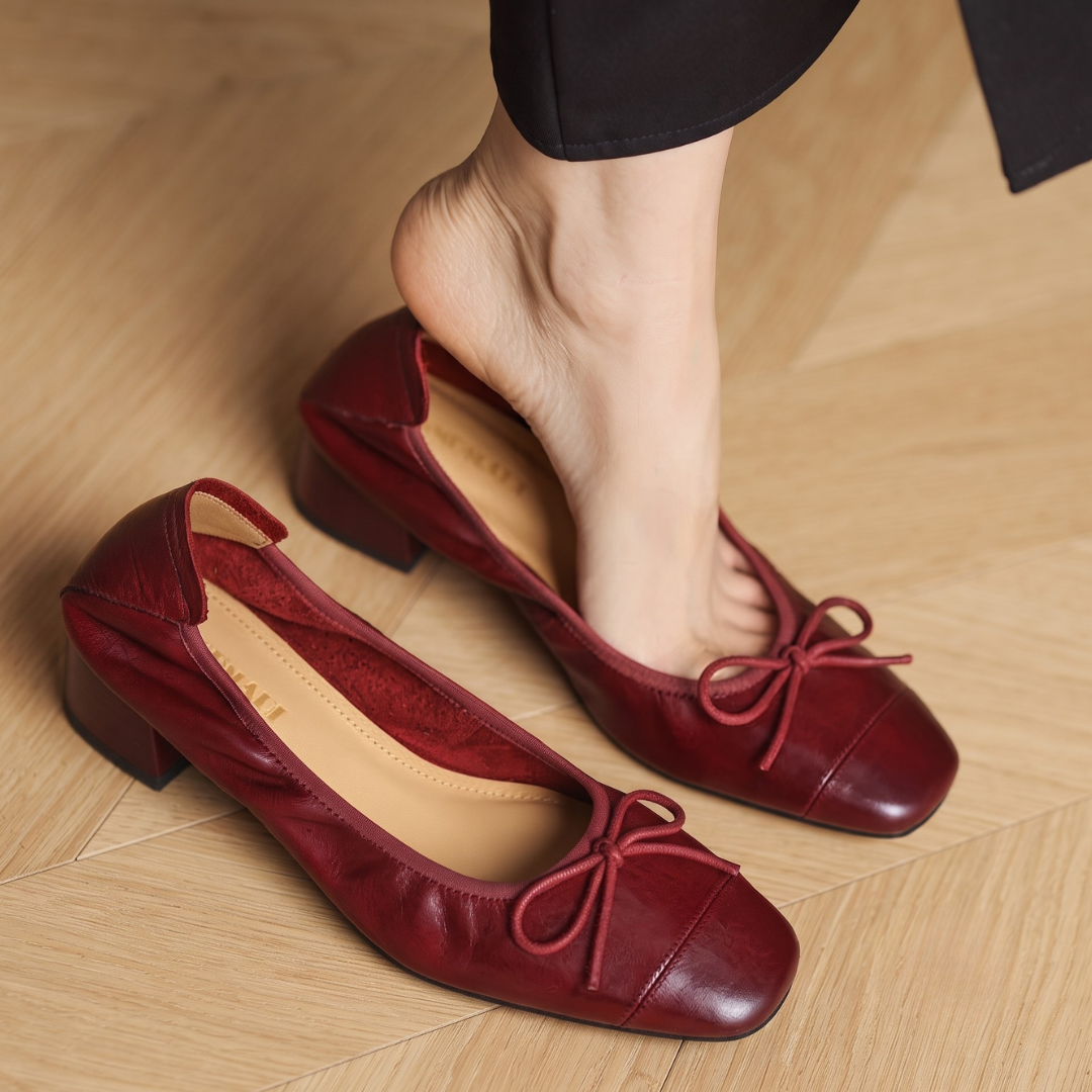 Emilia Heels