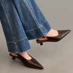 The Alessandra Pointed Pump