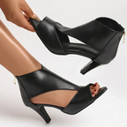 The Evelyn Cutout Heel