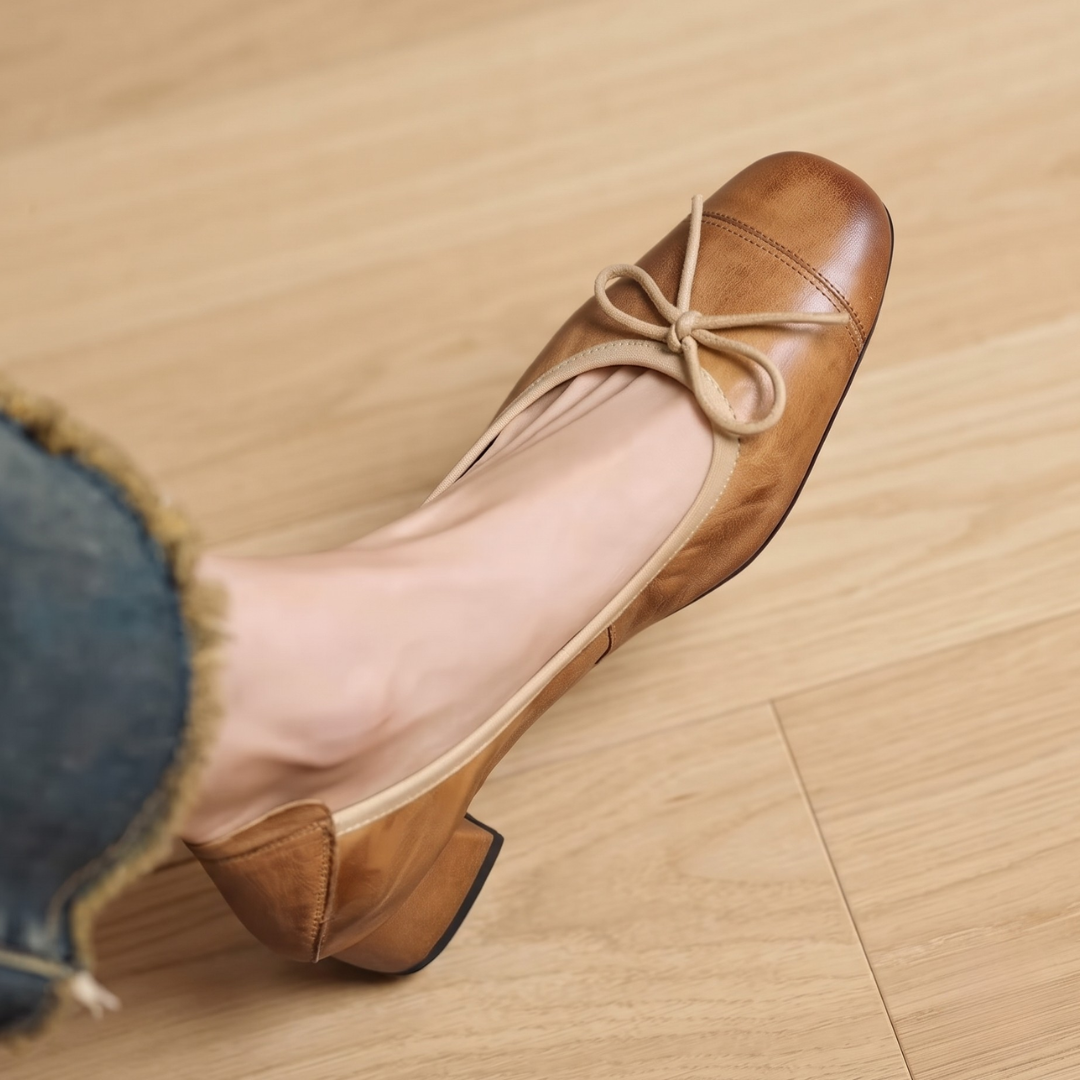 Emilia Heels