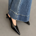 The Alessandra Pointed Pump