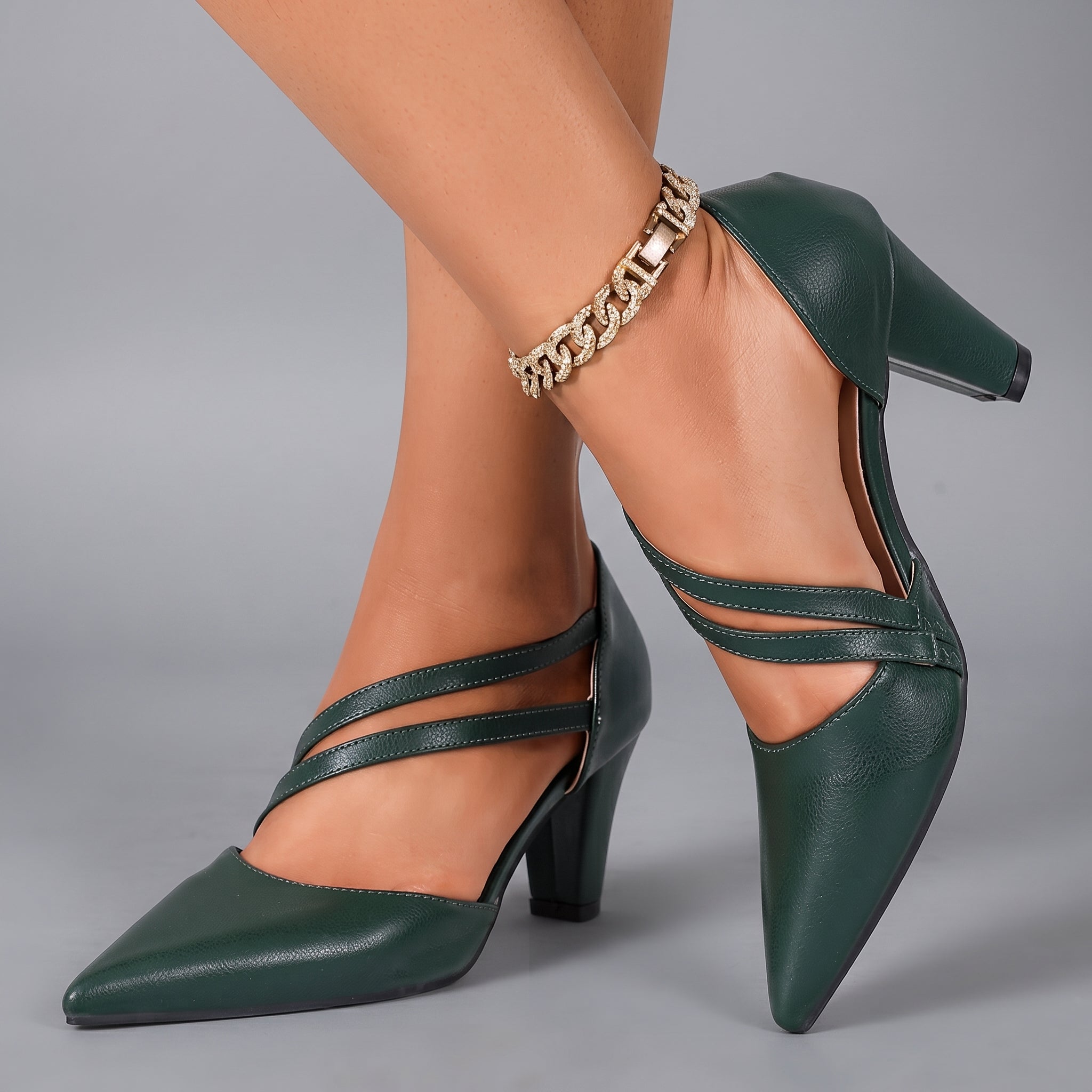 Corinne Crossover Pump