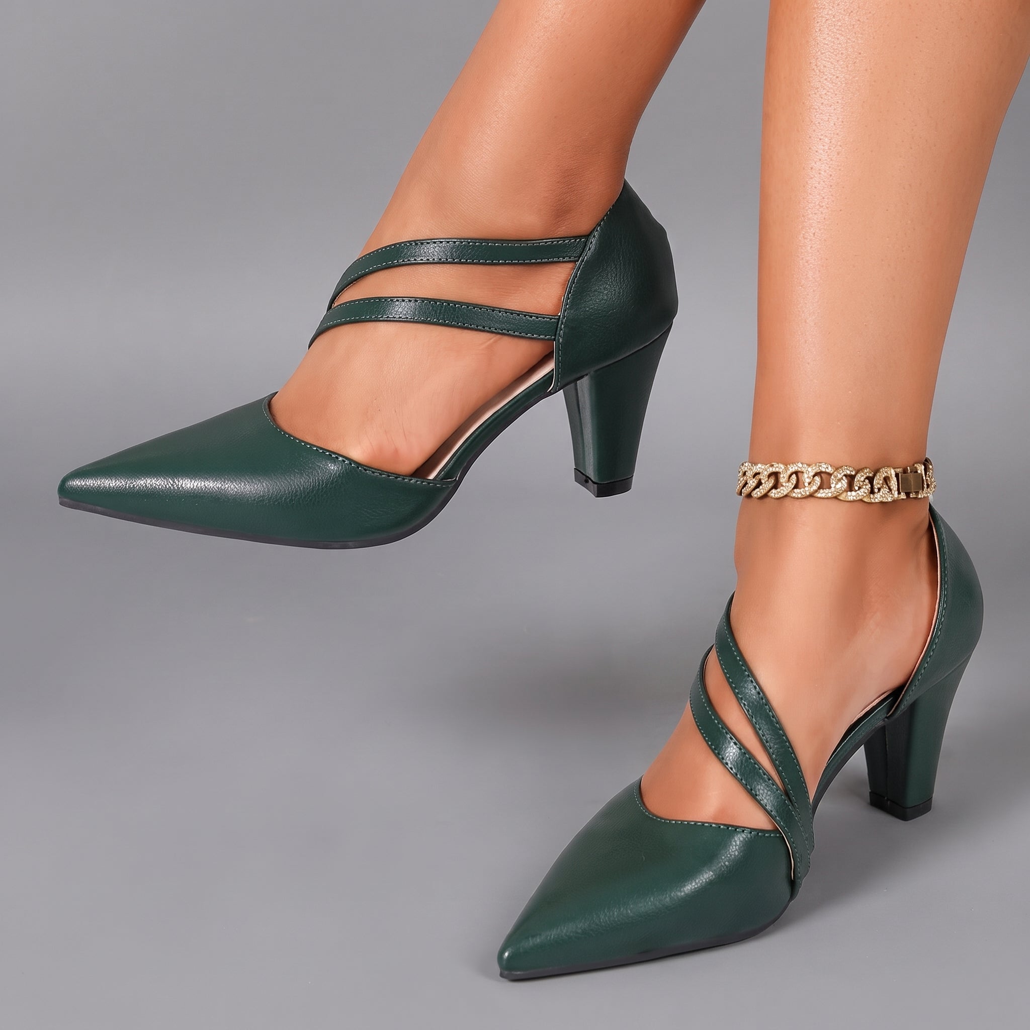 Corinne Crossover Pump