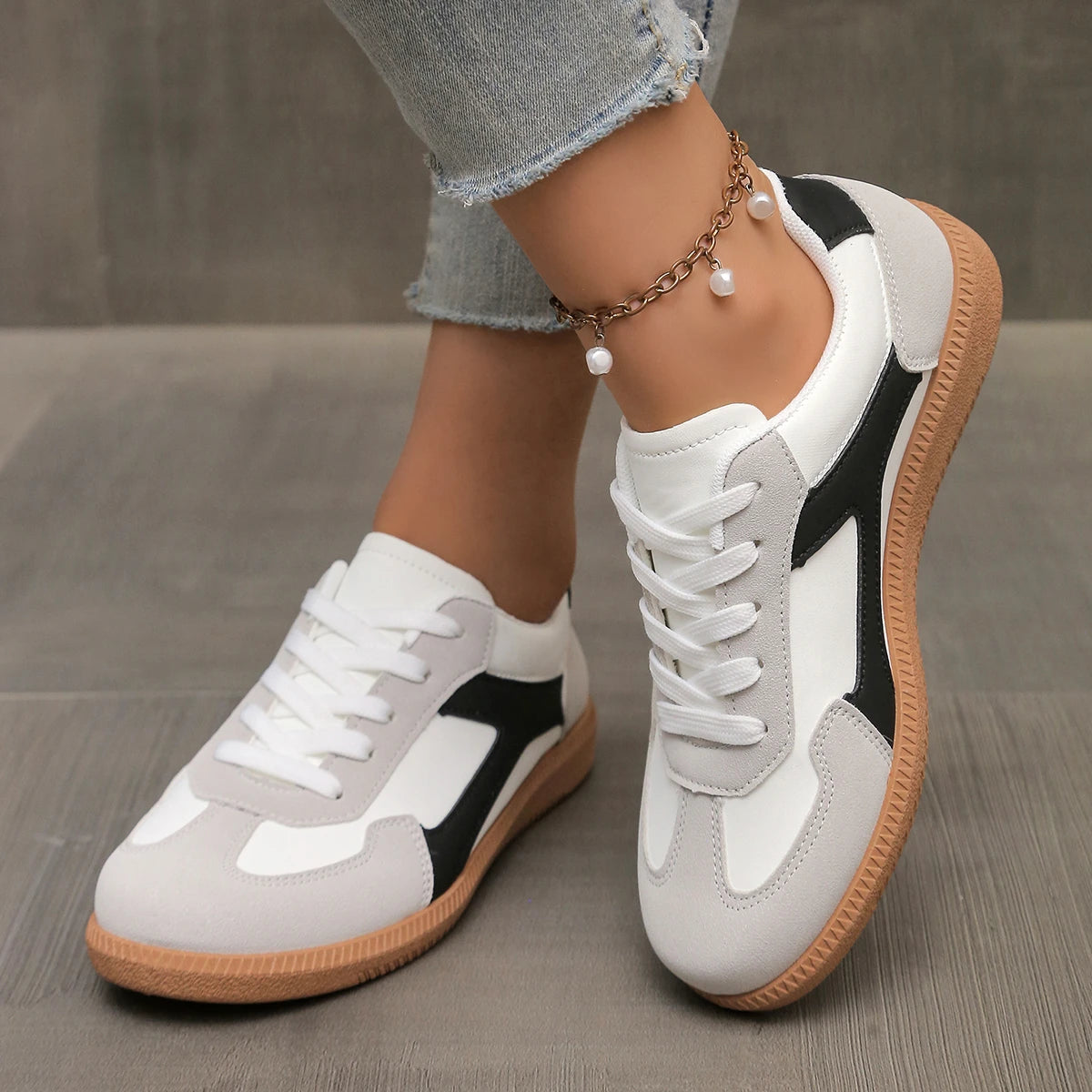 Horizon Retro Sneaker