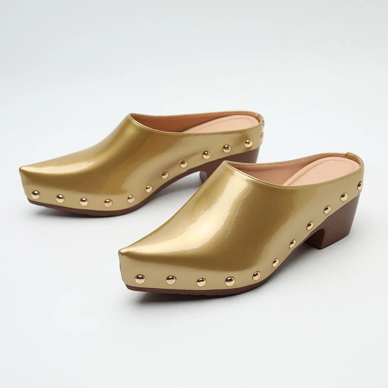 The Dakota Stud Mule