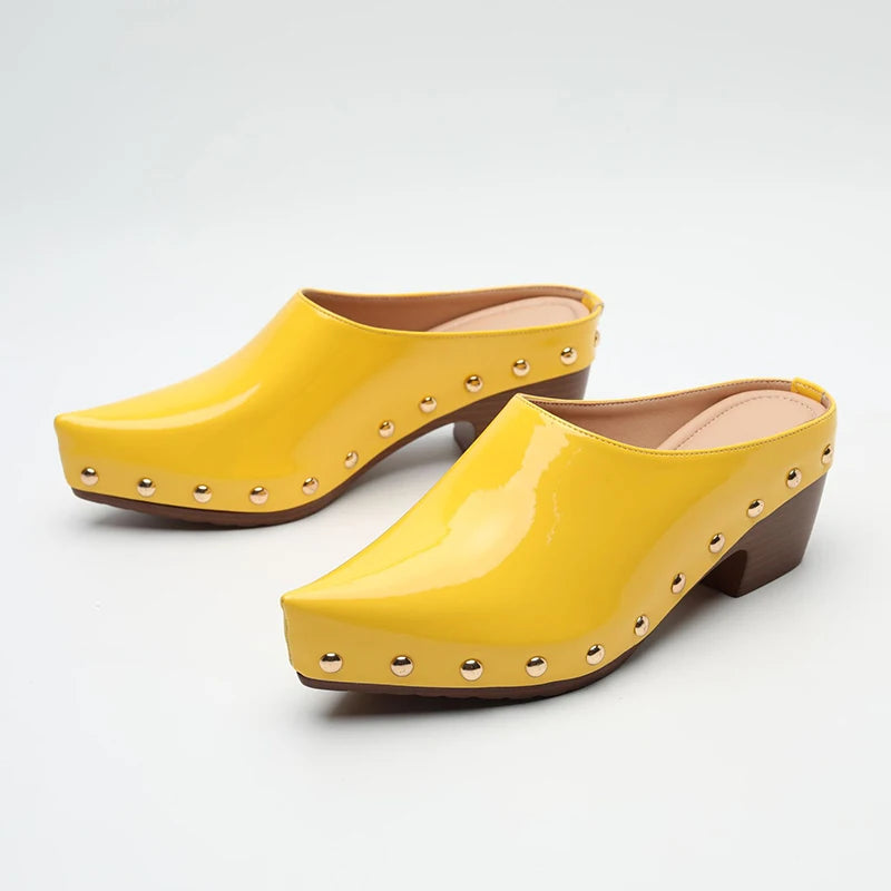 The Dakota Stud Mule